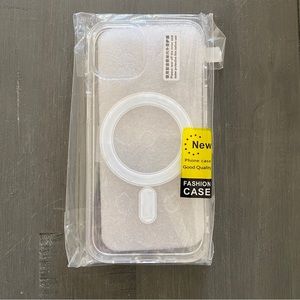iPhone 14 clear case